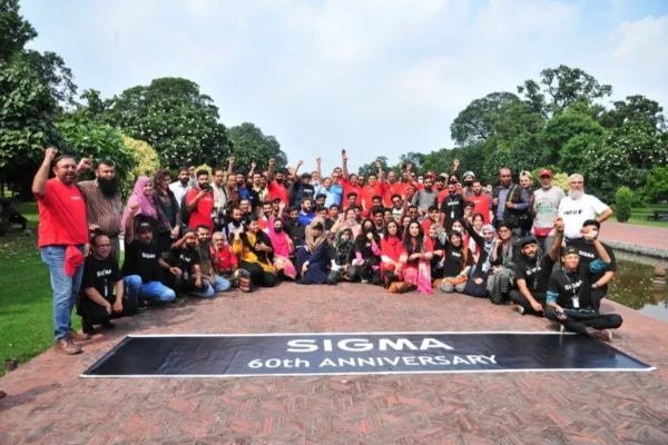 imgi_14_Sigma-Black-White-8