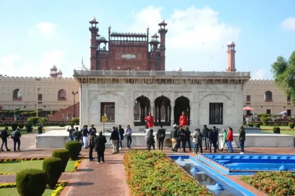imgi_16_Lahore-Fort-Photwalk-11
