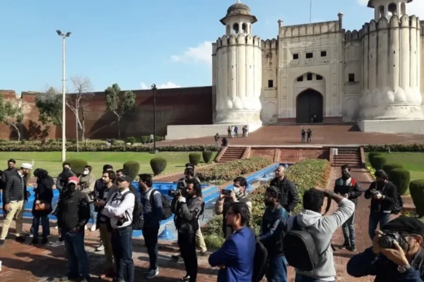 imgi_26_Lahore-Fort-Photwalk-1
