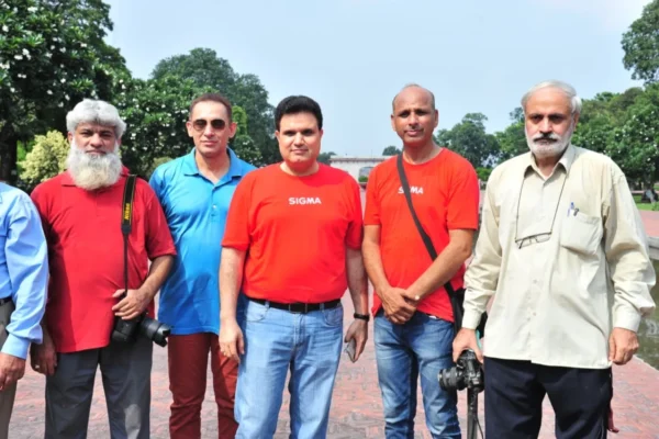 imgi_29_Sigma-Black-White-23