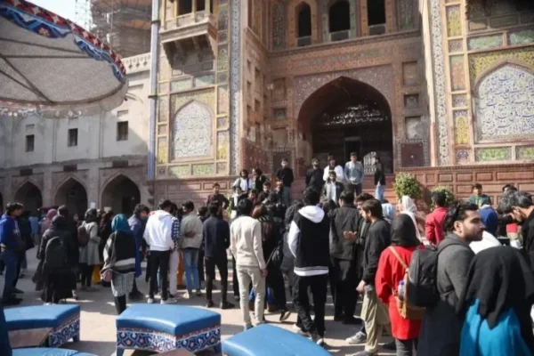 imgi_38_Walled-City-Photowalk-32