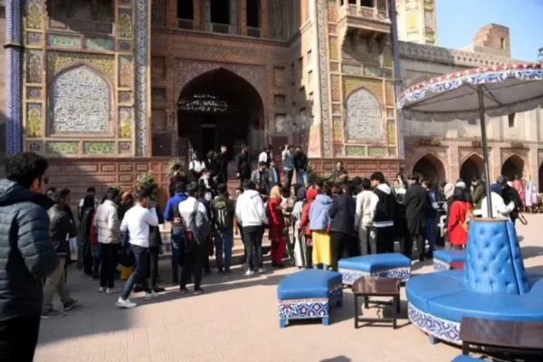 imgi_39_Walled-City-Photowalk-33