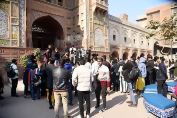 imgi_46_Walled-City-Photowalk-40